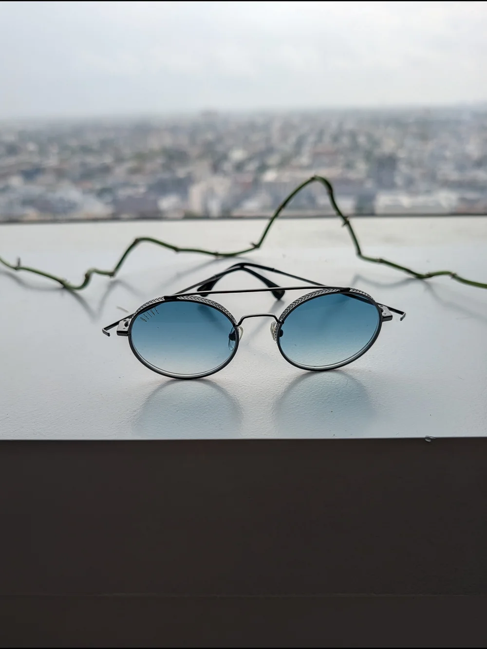9FIVE Round Metal Sunglasses in Gunmetal with Aqua Blue Lenses